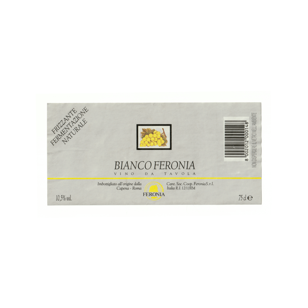 Il vino bianco Bianco Feronia, prodotto a Capena, in Italia, presenta un'etichetta rettangolare realizzata in carta patinata opaca e stampata con tecnologia Offset.